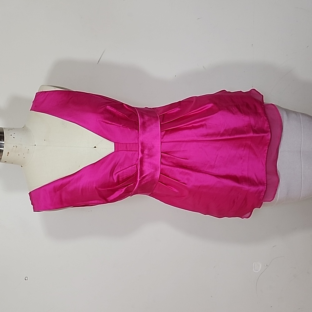 Diane von Furstenberg Pink Silk Plunge Neckline Blouse Size 6